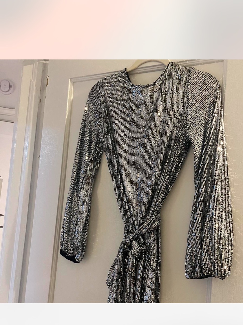 River Island Sequin Silver Long
Sleeve Dress size 10
